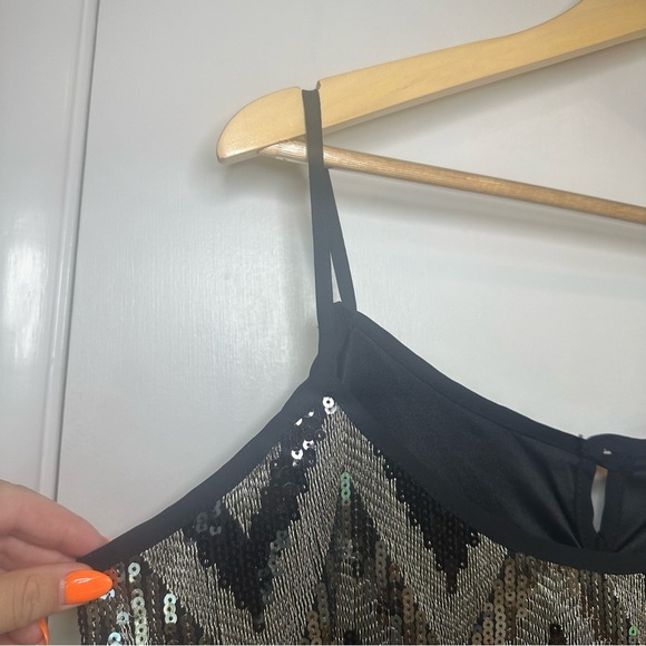 Charlotte Russe Y2K Chevron Sequin Cami. Size: Large. - Picture 2 of 7
